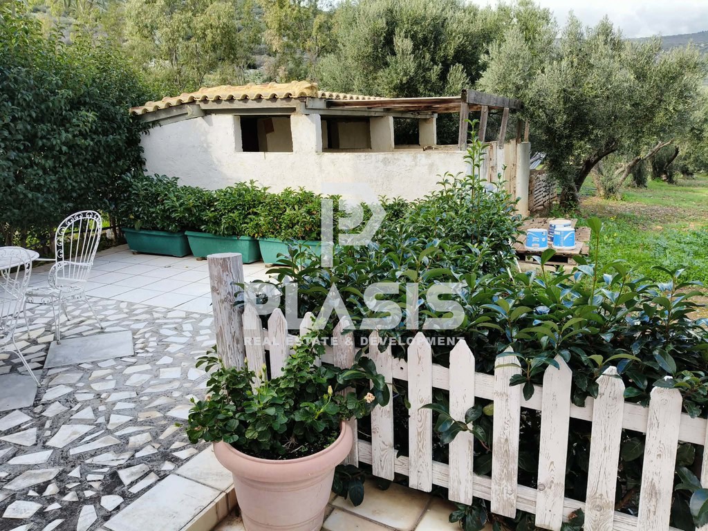 Βίλλα 350 τ.μ. πρός πώληση, Αθήνα - Ανατολικά Προάστια, Μαραθώνας