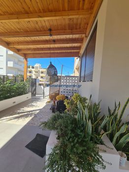 Detached home 300 sqm for sale