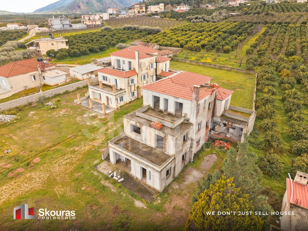 Μεζονέτα 314 τ.μ. προς πώληση, Σταθαίικα
