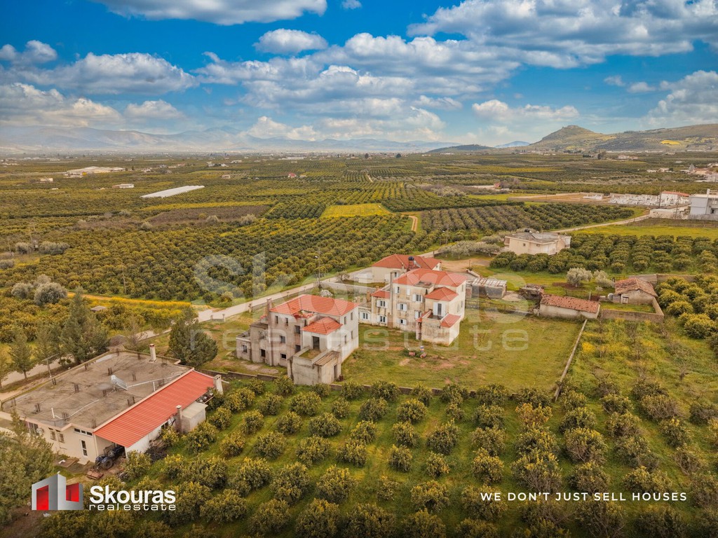 Μεζονέτα 314 τ.μ. προς πώληση, Σταθαίικα
