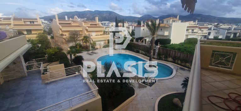 Maisonette 550 sqm for rent, Athens - South, Alimos