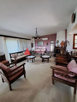 Detached home 280 sqm for rent