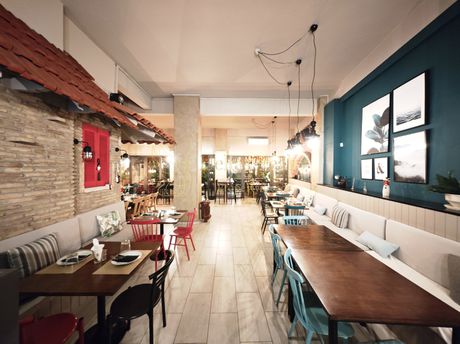 Business 235 sqm for sale