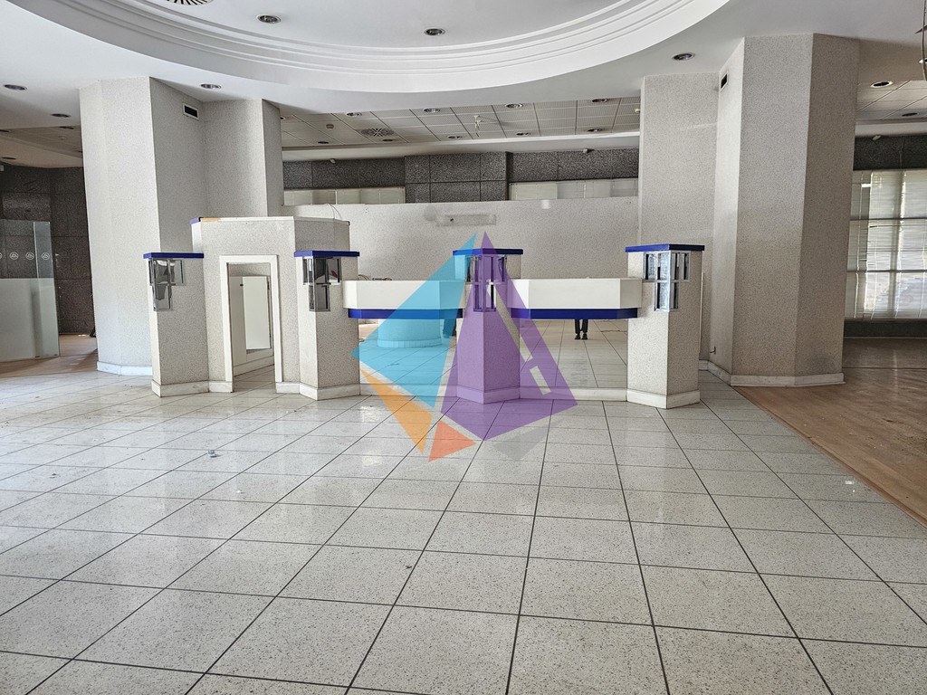 Κατάστημα 940 τ.μ. προς ενοικίαση, Λεωφ. Πατησίων - Λεωφ. Αχαρνών
