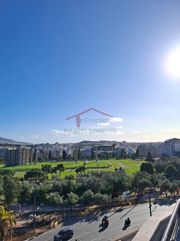 Διαμέρισμα 135 τ.μ. προς πώληση, Πλάκα Αθήνας