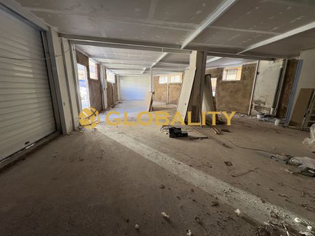 Store 145 sqm for rent