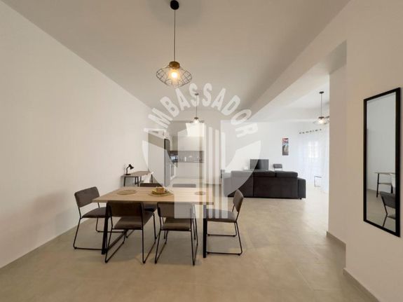 Apartment 96 sqm for rent, Athens - South, Palaio Faliro