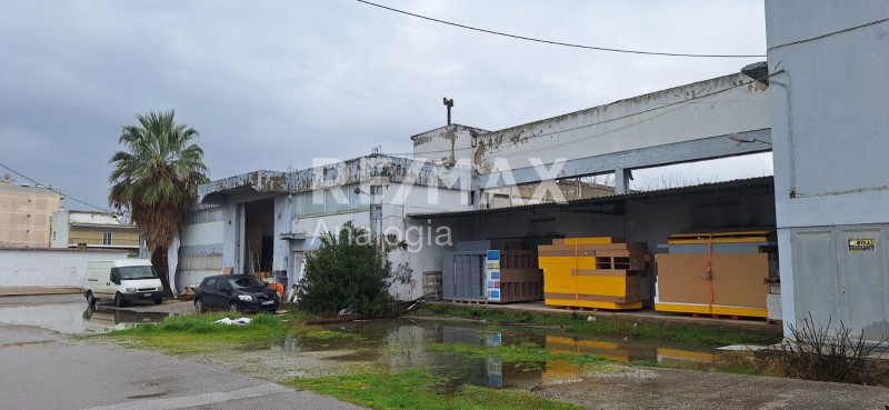 Επιχειρηματικό κτίριο 1.466 τ.μ. προς πώληση, Καλοχώρι Εχεδώρου