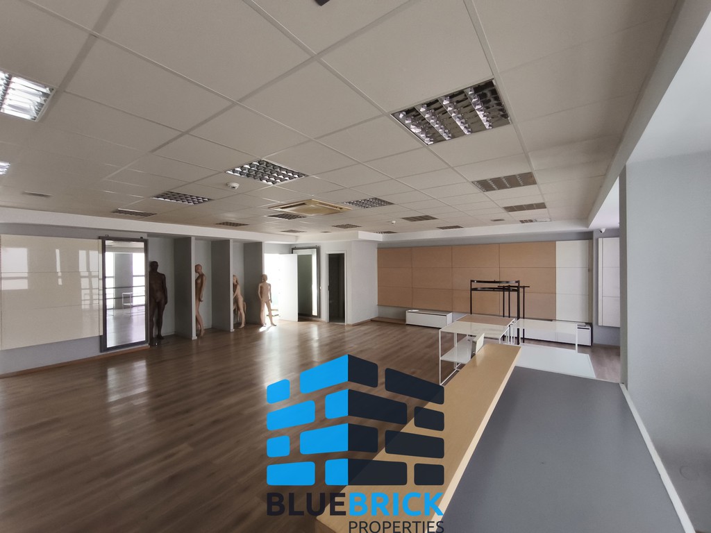 Κατάστημα 444 τ.μ. προς ενοικίαση, Πλατεία Ελευθερίας