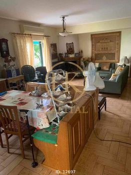Building 365 sqm for sale