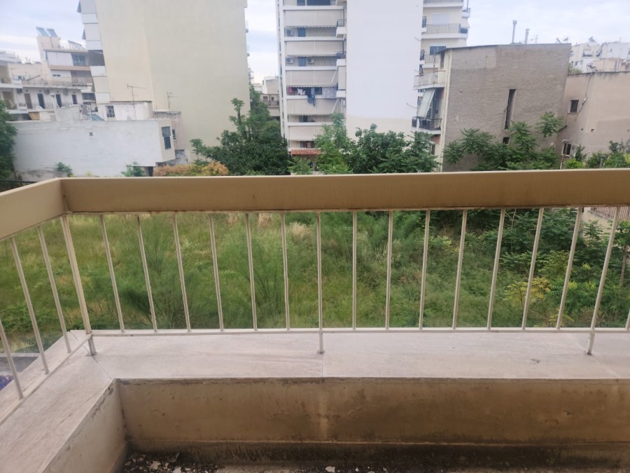 Κτίριο 417 τ.μ. προς πώληση, Καμίνια