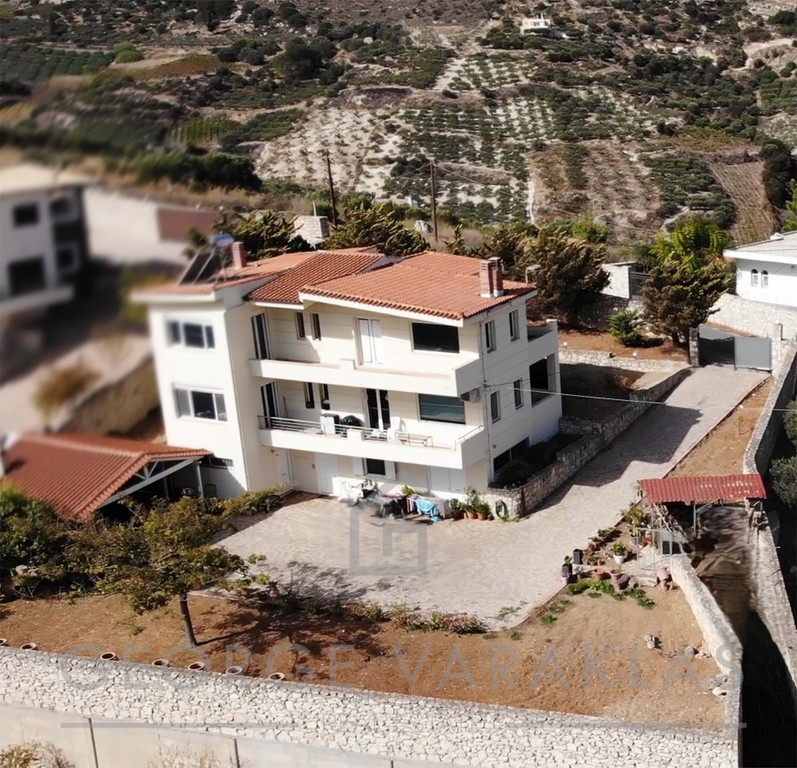 Μονοκατοικία 360 τ.μ. πρός πώληση, Ν. Ηρακλείου, Αρχάνες