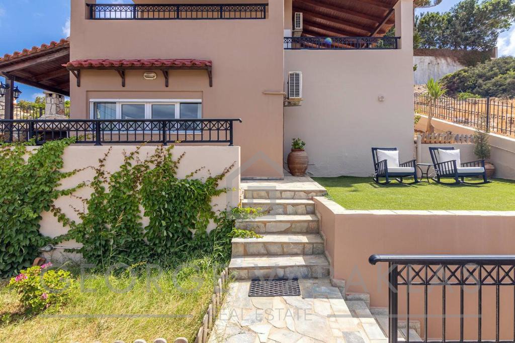 Συγκρότημα διαμερισμάτων 243 τ.μ. πρός πώληση, Ν. Ηρακλείου, Γάζι