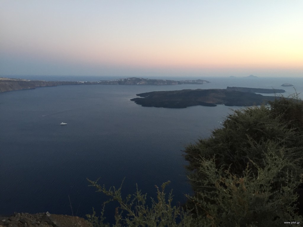 Μονοκατοικία 180 τ.μ. προς πώληση, Θήρα