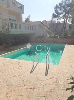 Μεζονέτα 310 τ.μ. πρός πώληση