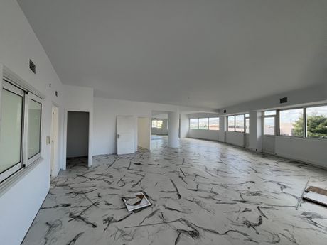 Office 425 sqm for rent