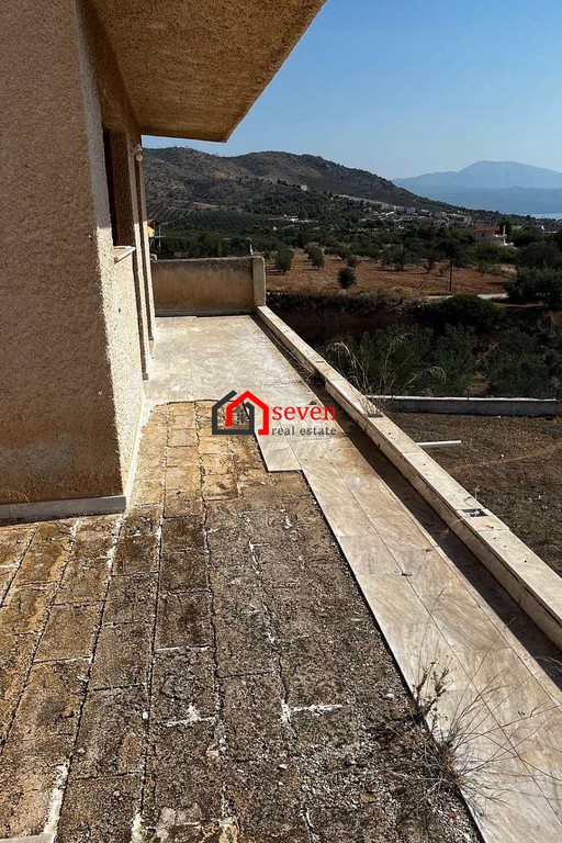 Κτίριο 330 τ.μ. προς πώληση, Γαλατάκι