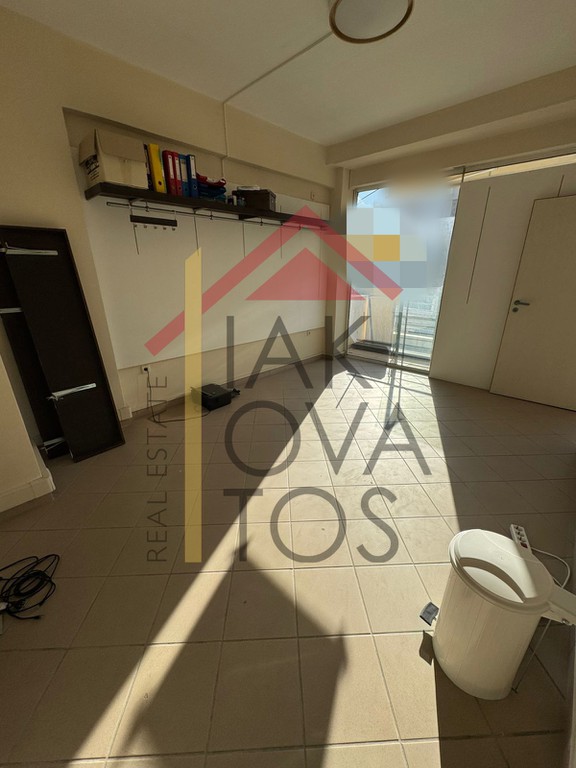 Γραφείο 40 τ.μ. πρός ενοικίαση, Αθήνα - Νότια Προάστια, Γλυφάδα