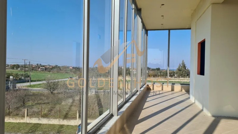 Επιχειρηματικό κτίριο 1.530 τ.μ. προς πώληση, Αγία Τριάδα Θερμαϊκού