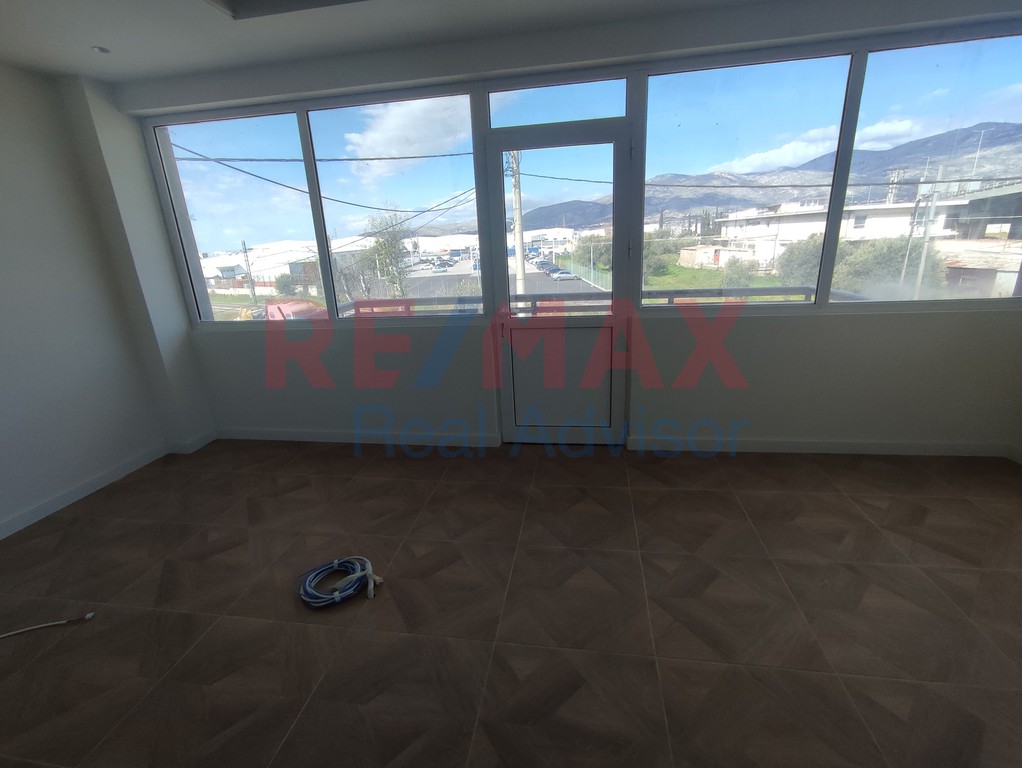 Βιομηχανικός χώρος 345 τ.μ. πρός ενοικίαση, Αθήνα - Δυτικά Προάστια, Αχαρνές