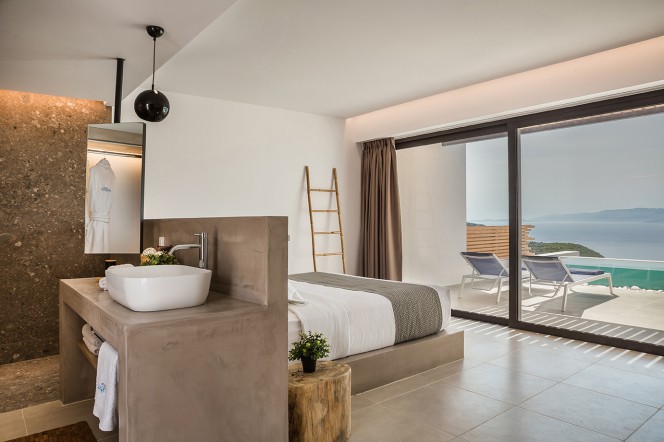 Hotel 331 sqm for sale, Kefallinia Prefecture, Kefalonia