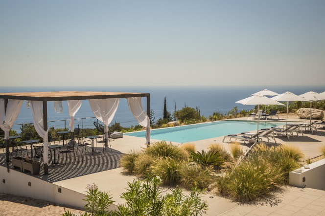 Hotel 331 sqm for sale, Kefallinia Prefecture, Kefalonia