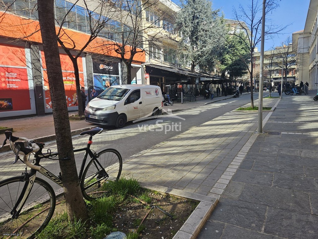 Γραφείο 118 τ.μ. πρός πώληση, Ν. Ιωαννίνων, Ιωάννινα