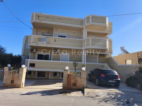 Κτίριο 555 τ.μ. για πώληση