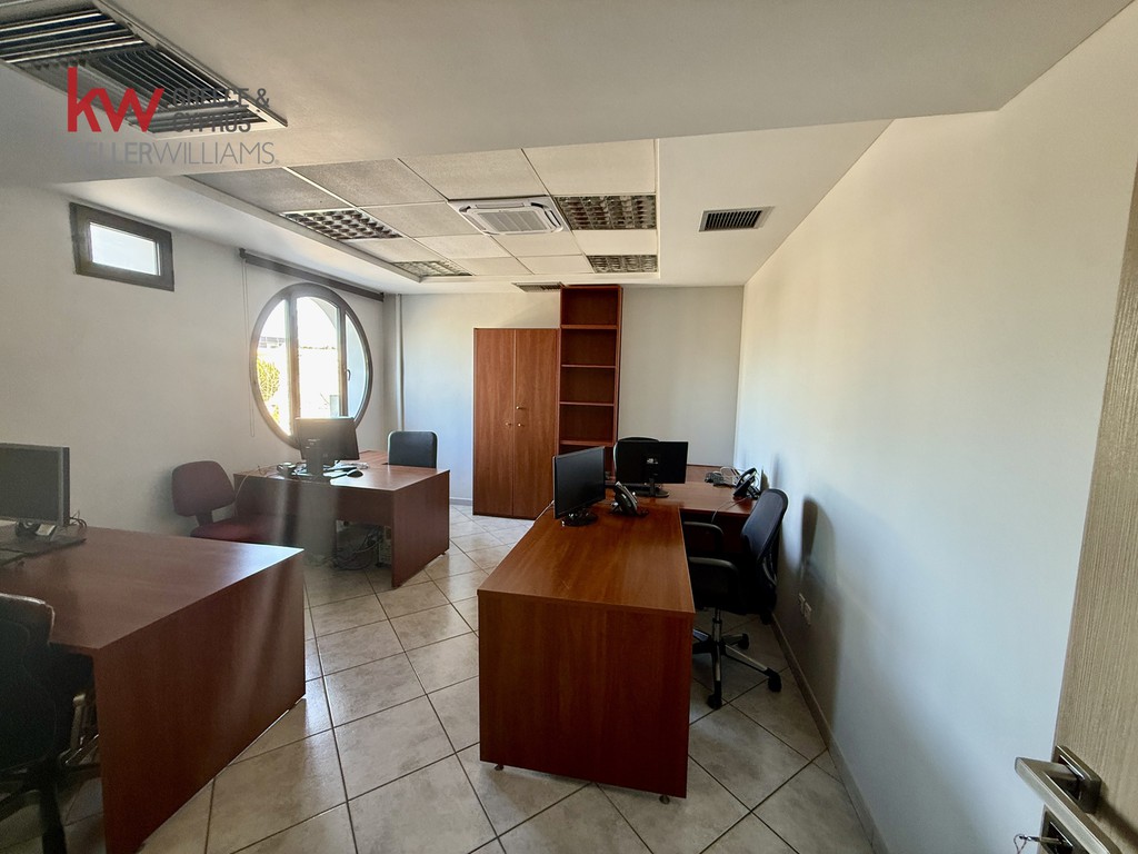 Γραφείο 180 τ.μ. πρός ενοικίαση, Θεσσαλονίκη - Περιφ/Κοί Δήμοι, Θέρμη