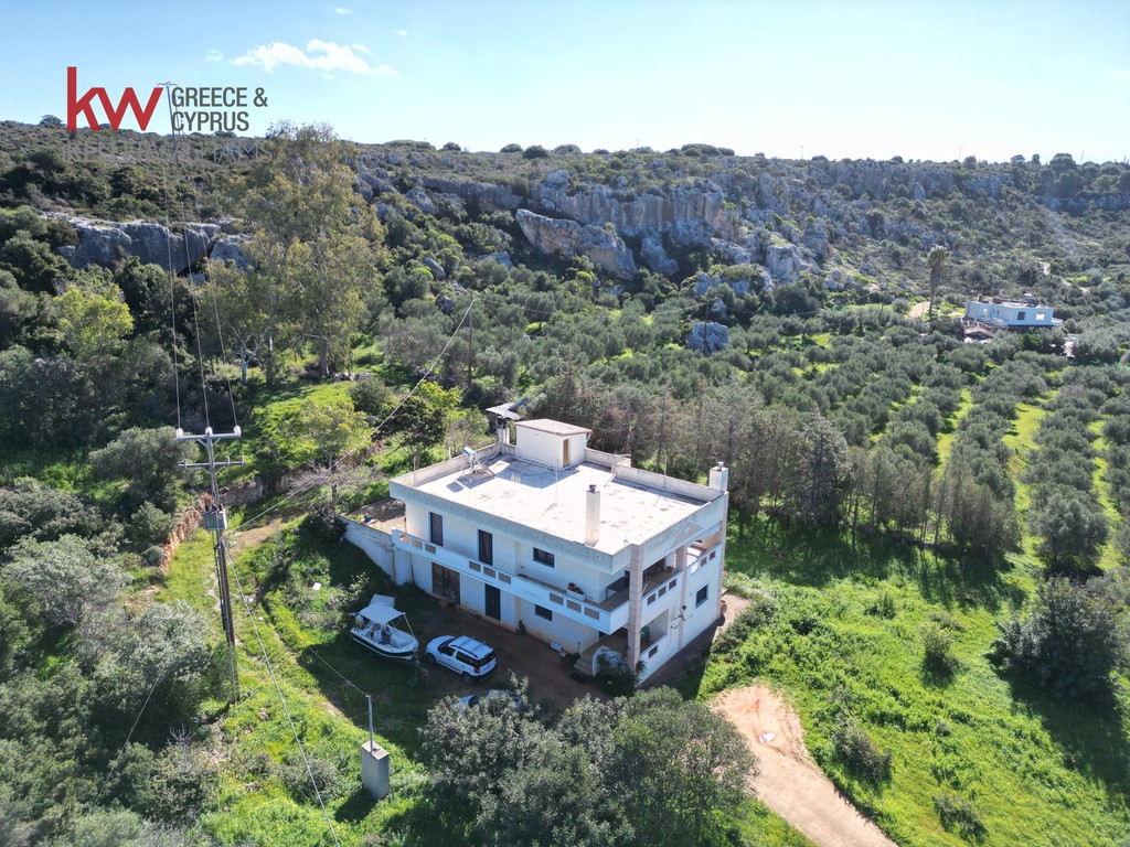 Μονοκατοικία 290 τ.μ. προς πώληση, Καμπάνι