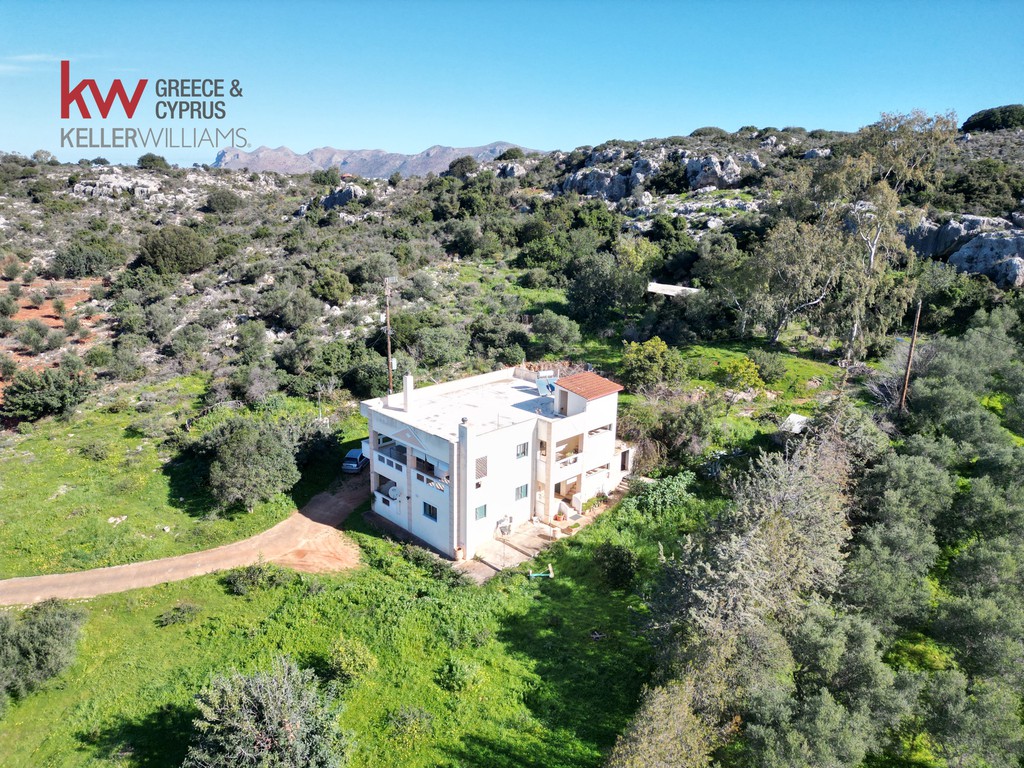Μονοκατοικία 290 τ.μ. προς πώληση, Καμπάνι