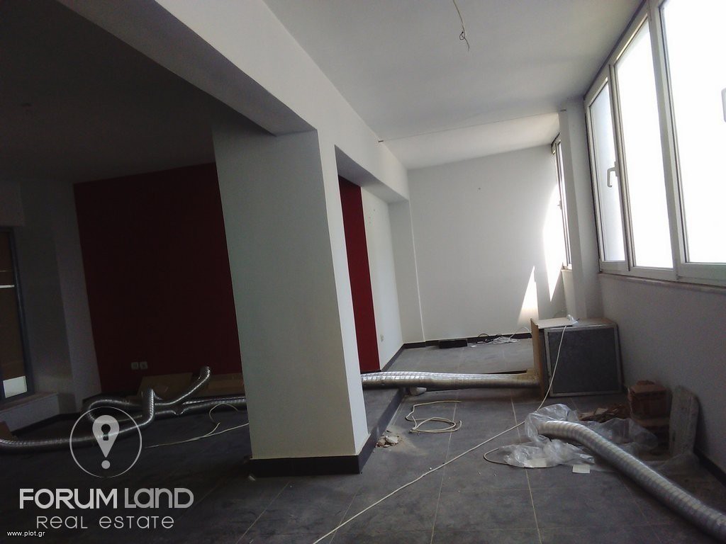 Κατάστημα 230 τ.μ. προς πώληση, Κέντρο Καλαμαριάς