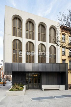 Hotel 715 sqm for sale, Athens - Center, Kolonaki - Likavitos