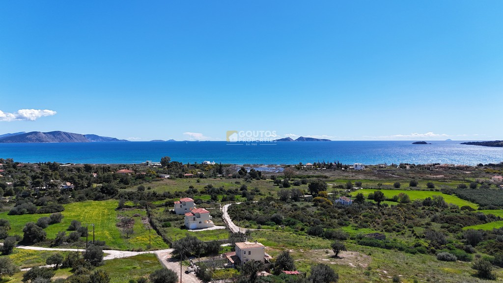 Μονοκατοικία 210 τ.μ. προς πώληση, Πετροθάλασσα