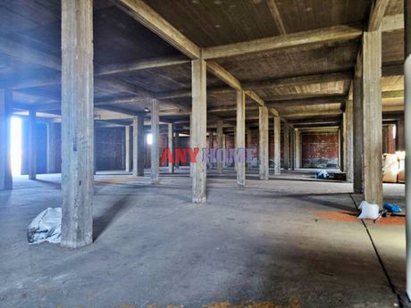 Αποθήκη 1.800 τ.μ. πρός πώληση