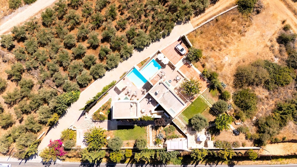 Επιχείρηση 235 τ.μ. πρός πώληση, Ν. Ρεθύμνου, Γεροπόταμος