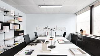 Business bulding 900 sqm for rent