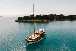 Yacht 2025 Παραδοσιακό Τρεχαντήρι-thumb-1