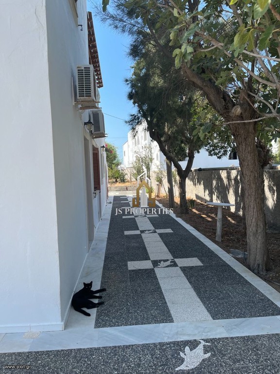 Κτίριο 280 τ.μ. προς πώληση, Θήρα