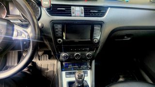 Skoda Octavia 2017-thumb-4