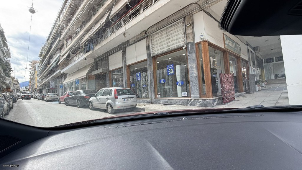Κατάστημα 120 τ.μ. για πώληση, Φθιώτιδας, Λαμία