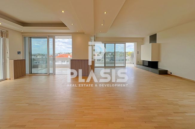 Maisonette 215 sqm for sale, Athens - South, Vouliagmeni