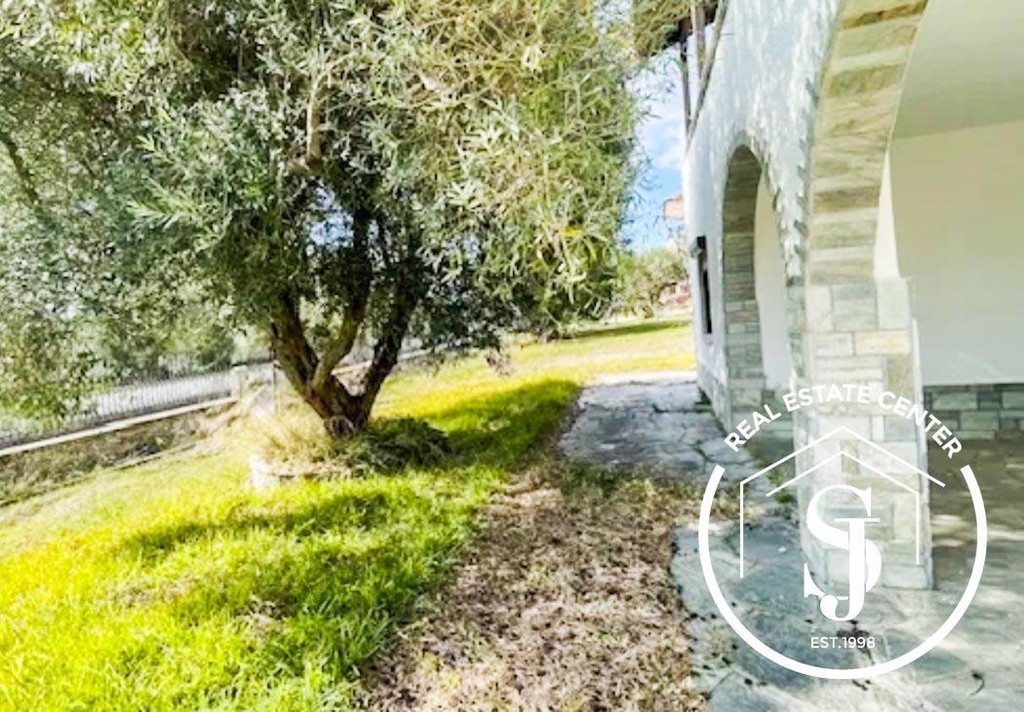 Μονοκατοικία 200 τ.μ. προς πώληση, Μόλες Καλύβες