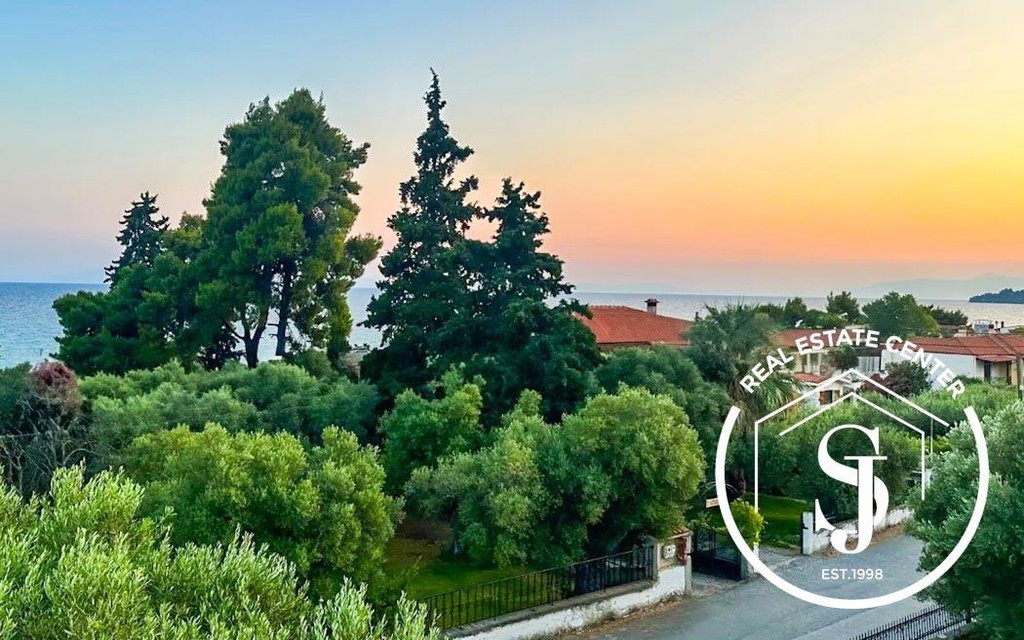 Μονοκατοικία 200 τ.μ. προς πώληση, Μόλες Καλύβες