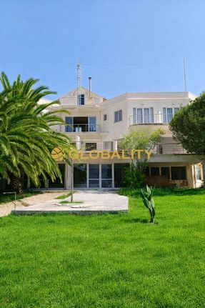 Επιχειρηματικό κτίριο 1.030 τ.μ. για πώληση, Ν. Λασιθίου, Ιεράπετρα