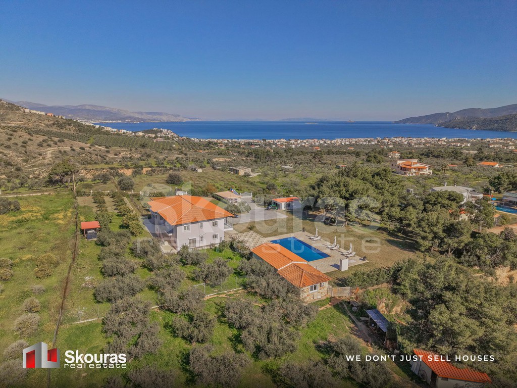 Βίλλα 360 τ.μ. πρός πώληση, Κορινθία, Σαρωνικός