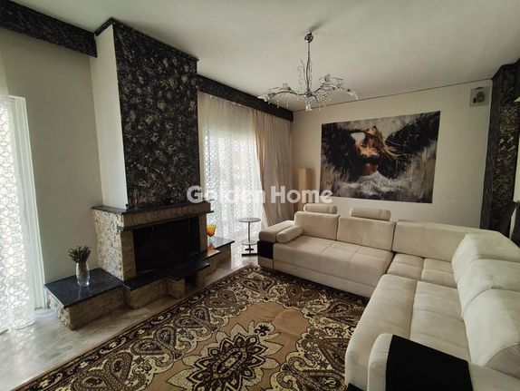Διαμέρισμα 118 τ.μ. για πώληση, Πειραιάς, Αγία Σοφία