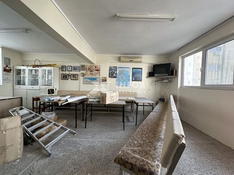 Επιχειρηματικό κτίριο 222 τ.μ. για πώληση