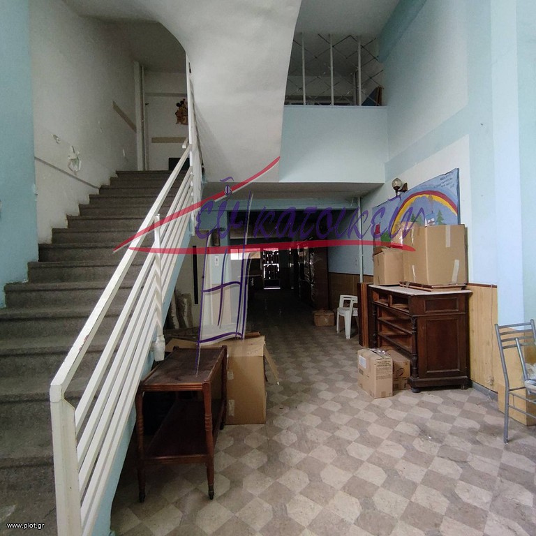 Κτίριο 403 τ.μ. προς πώληση, Νίκαια