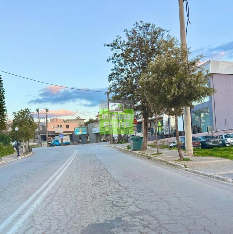 Οικόπεδο 868 τ.μ. προς πώληση, Μακρύς Τοίχος